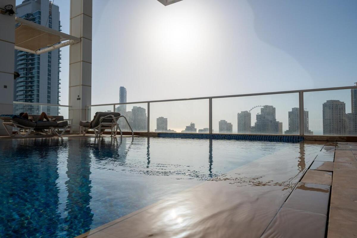 Homes & Beyond L 2br In The Heart Of Marina Dubai
