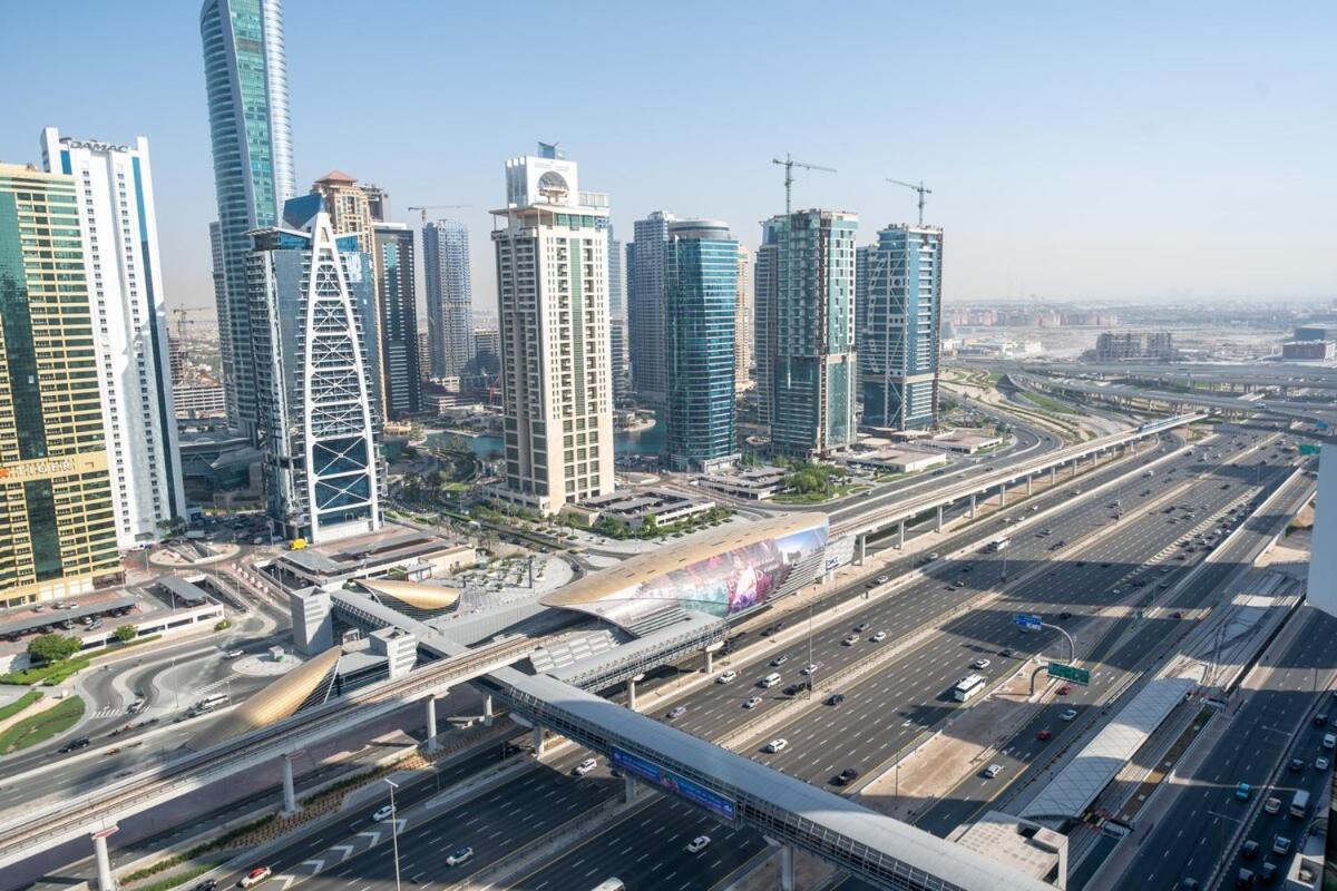 Homes & Beyond L 2br In The Heart Of Marina Dubai