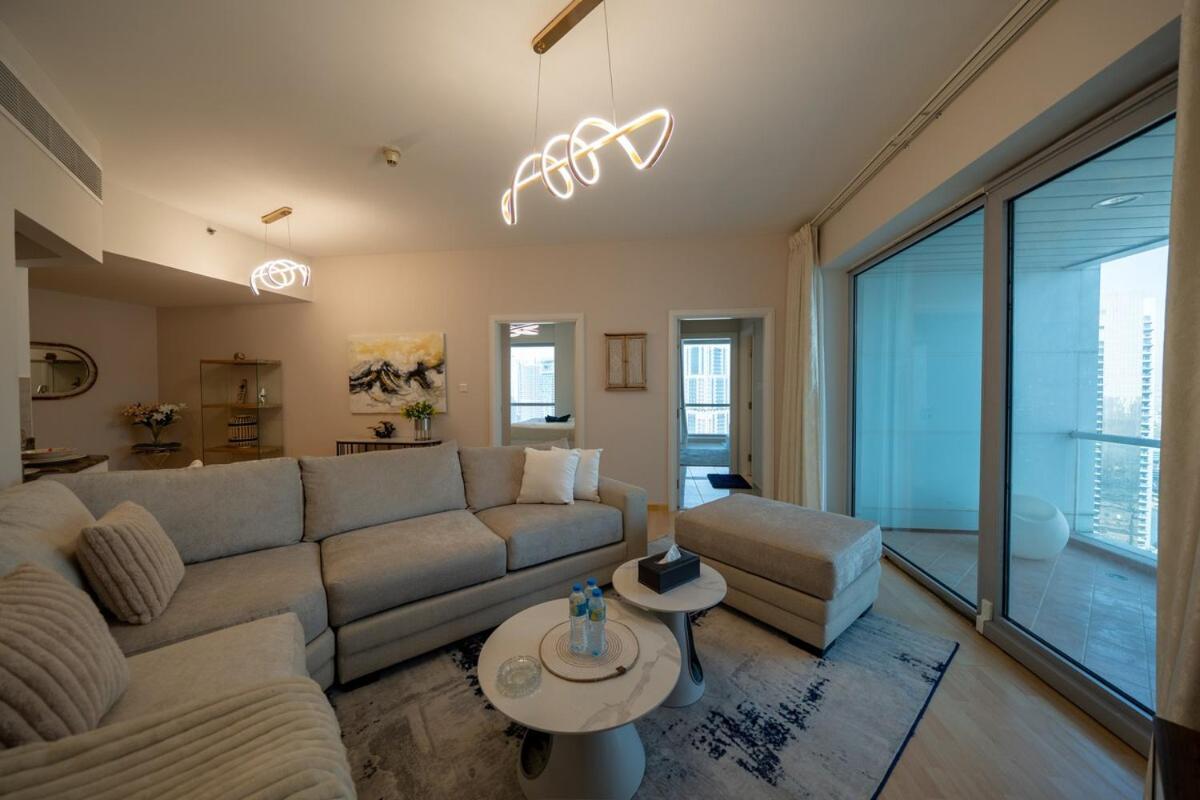 Homes & Beyond L 2br In The Heart Of Marina Apartment *